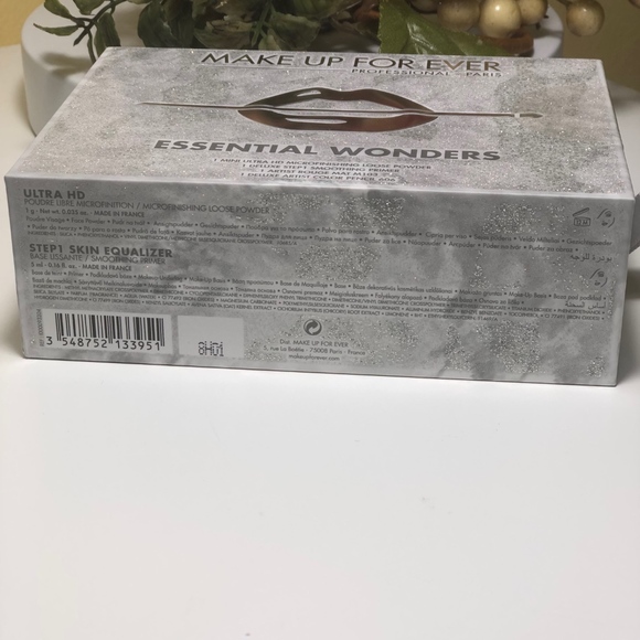 🏆HP🏆 MAKE UP FOR EVER LE Essential Wonders Set - Picture 5 of 7